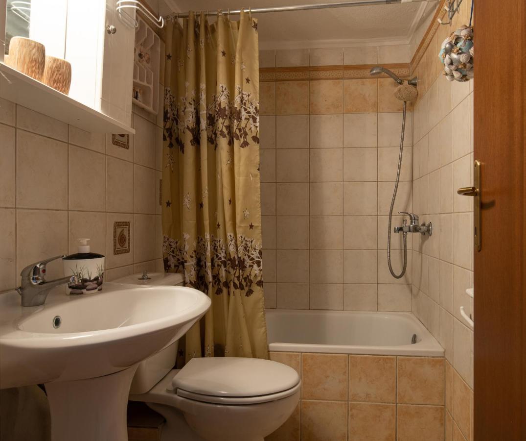 Antique Apartment Afytos Luaran gambar