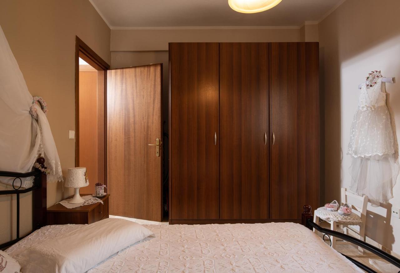 Antique Apartment Afytos Luaran gambar